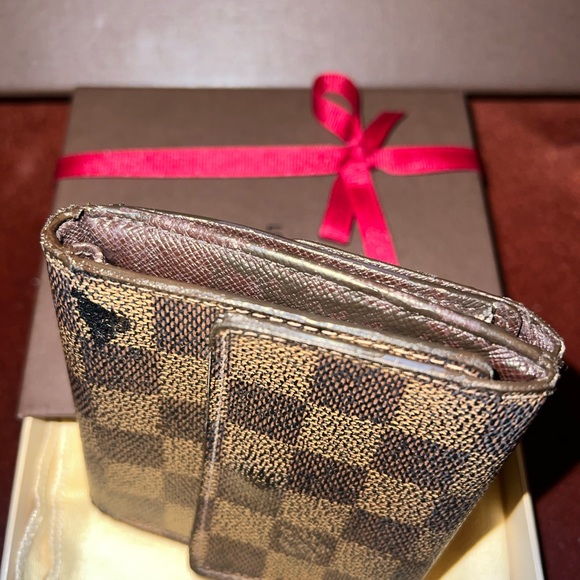 Authentic Louis Vuitton Damier ebene wallet - Picture 4 of 16